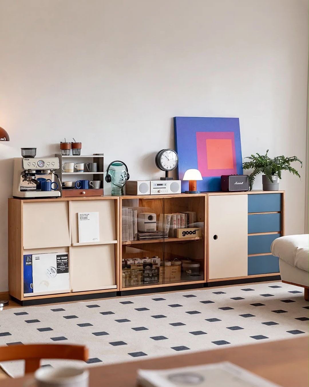 Sideboard & Dressers