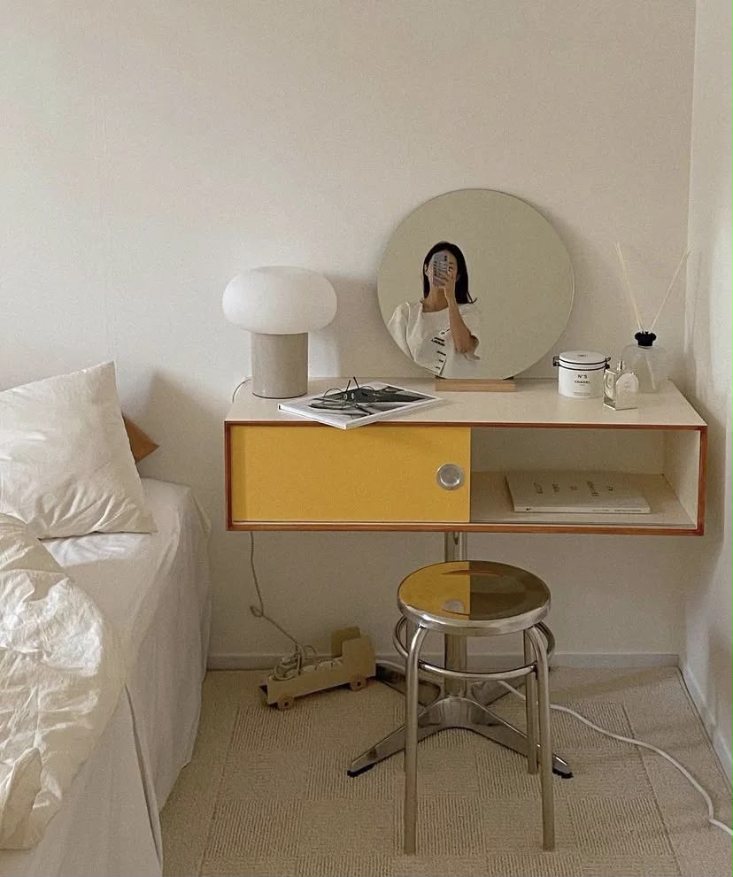 Vanity Table