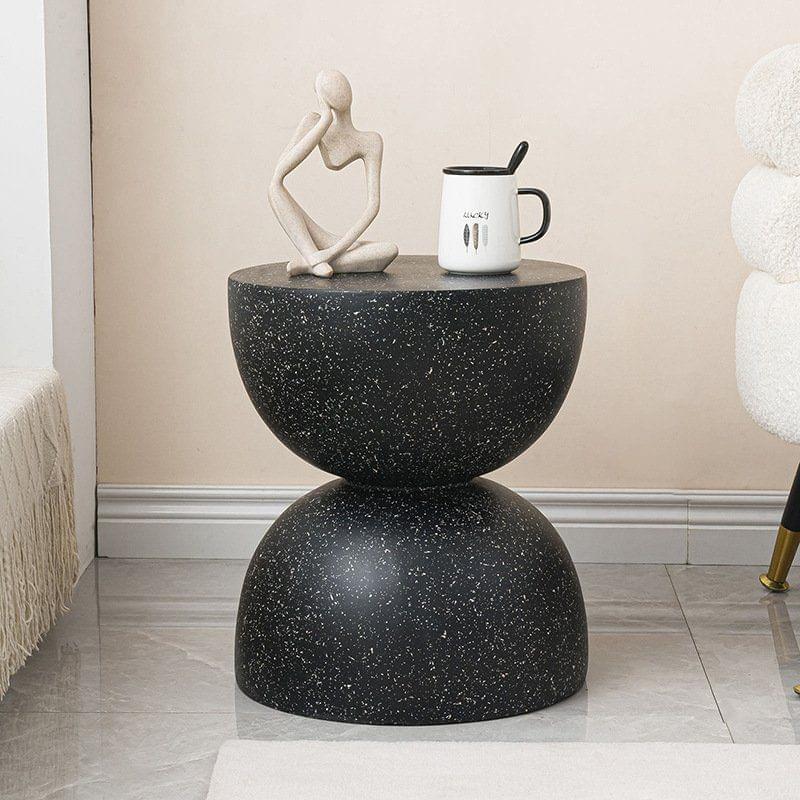 NoirEssence  Table