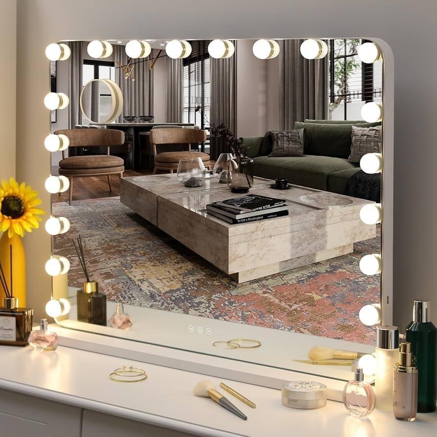 Hollywood Mirror