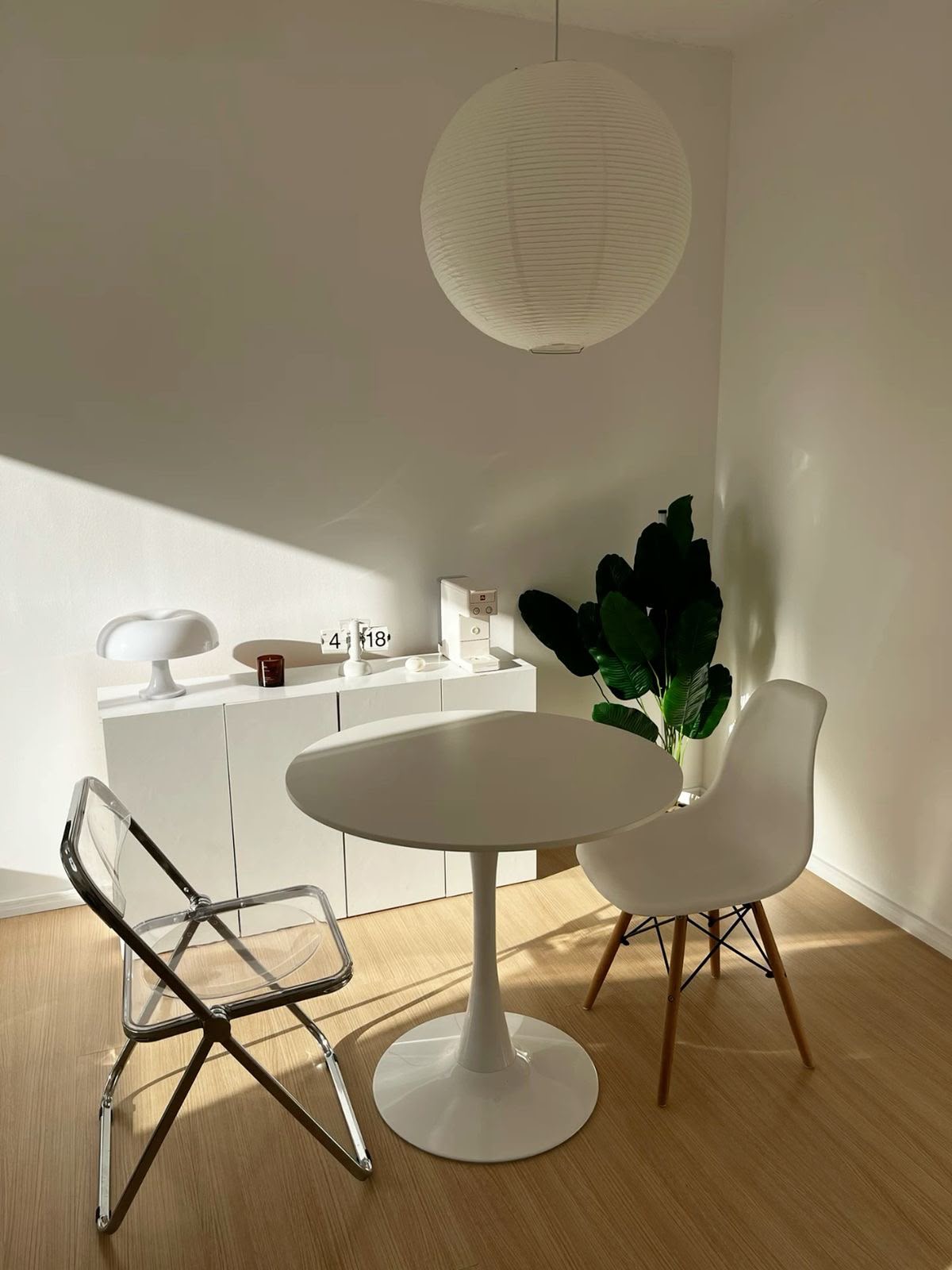 Cloud Dining Table