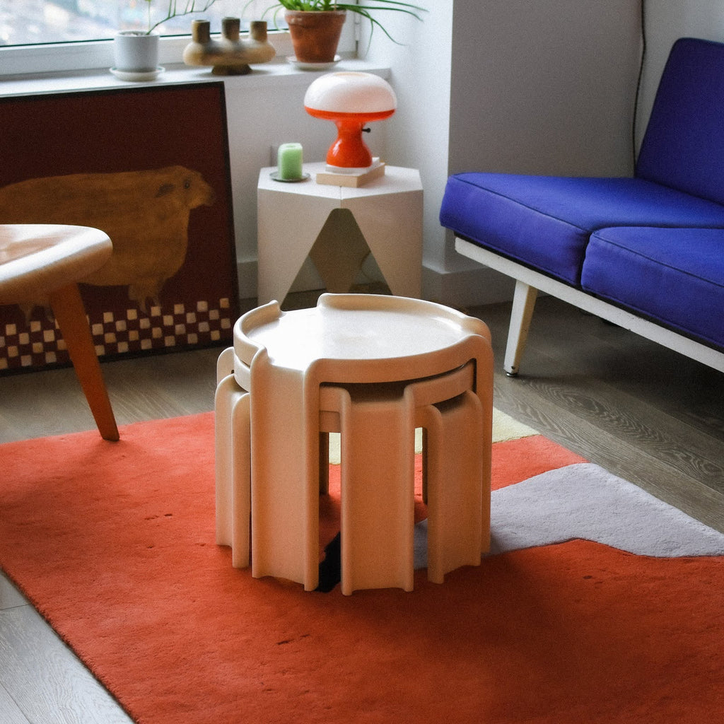 Giotto Table