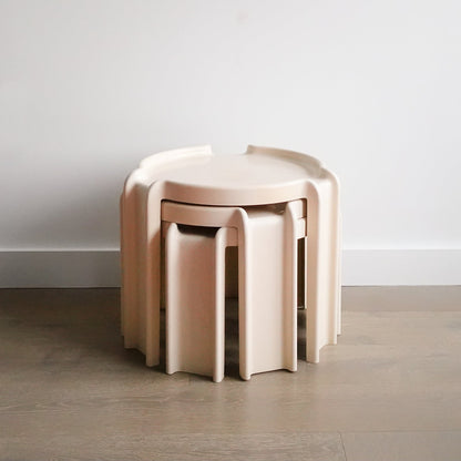 Giotto Table