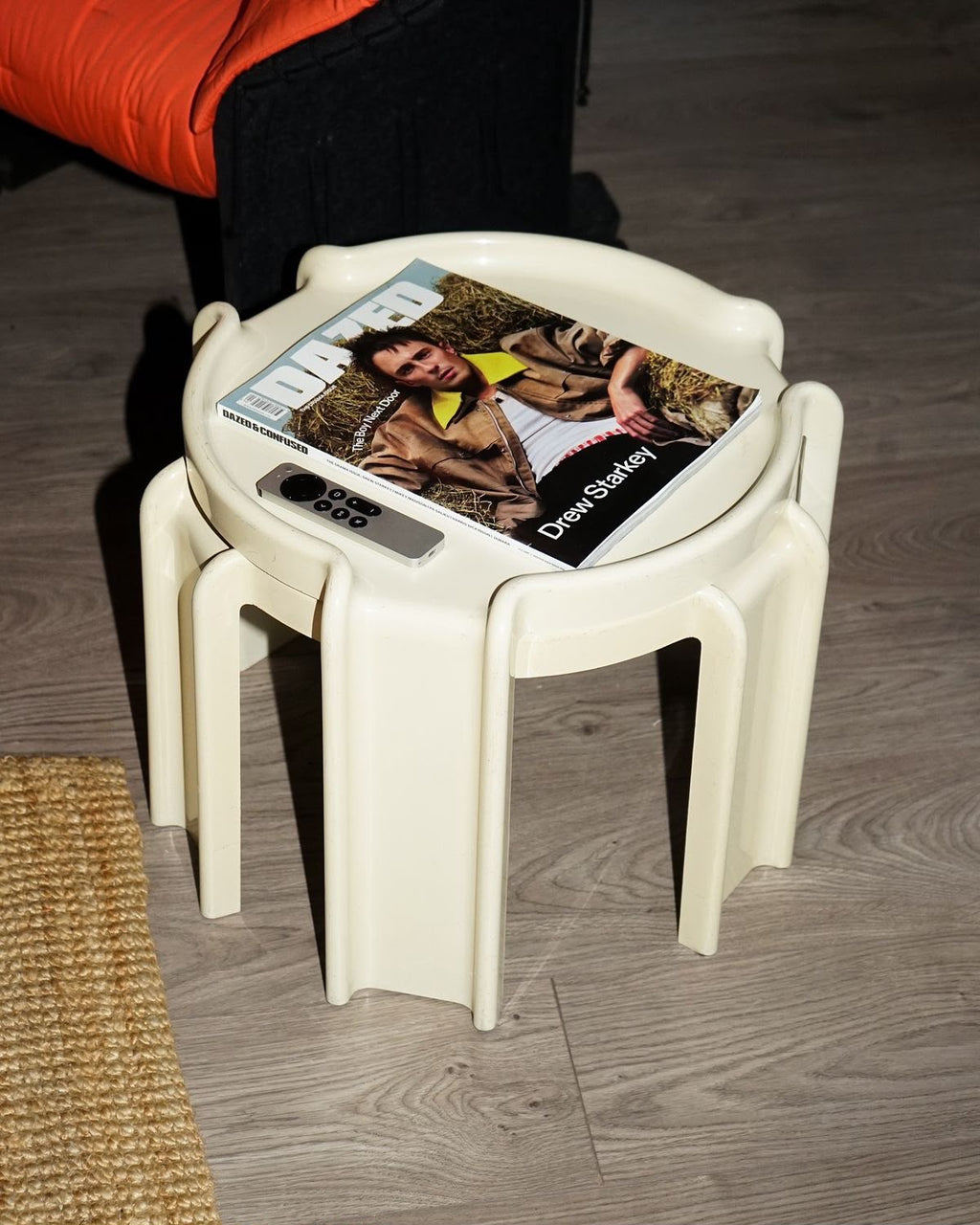 Giotto Table
