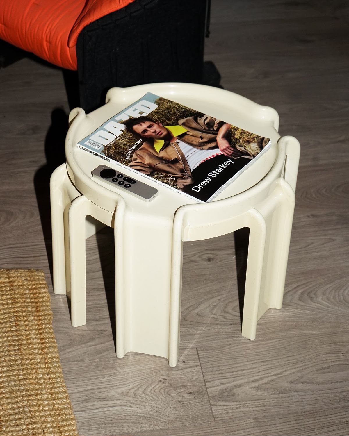Giotto Table