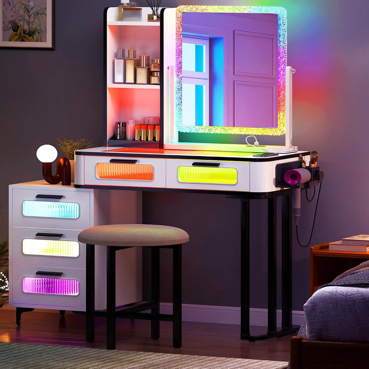 Ester Vanity Table