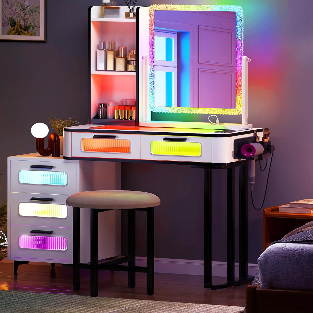 Ester Vanity Table