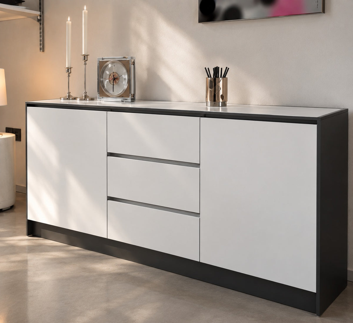 Evo Dresser